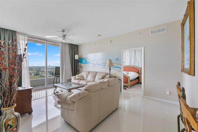 Building Photo - 625 Casa Loma Blvd