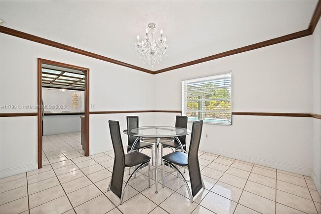 Building Photo - 26100 SW 192nd Ave