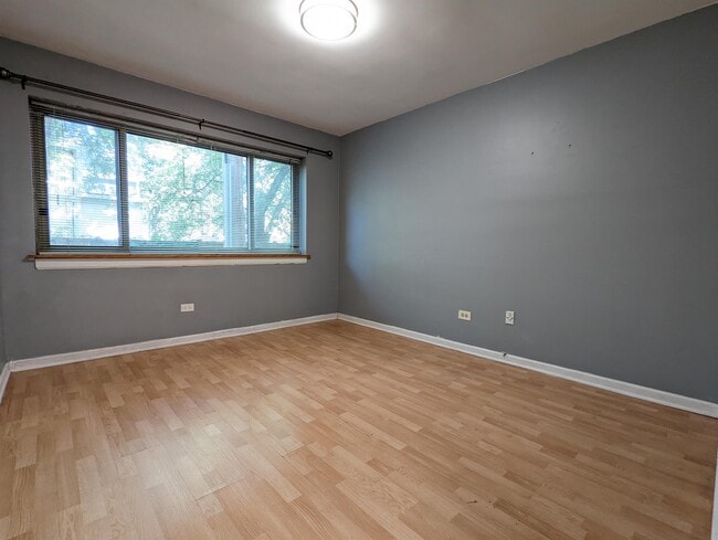 Building Photo - 737 Ridge Ave
