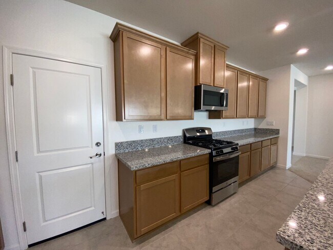 Building Photo - Built 2024 Spanish Springs Reno 5 Bedroom ...