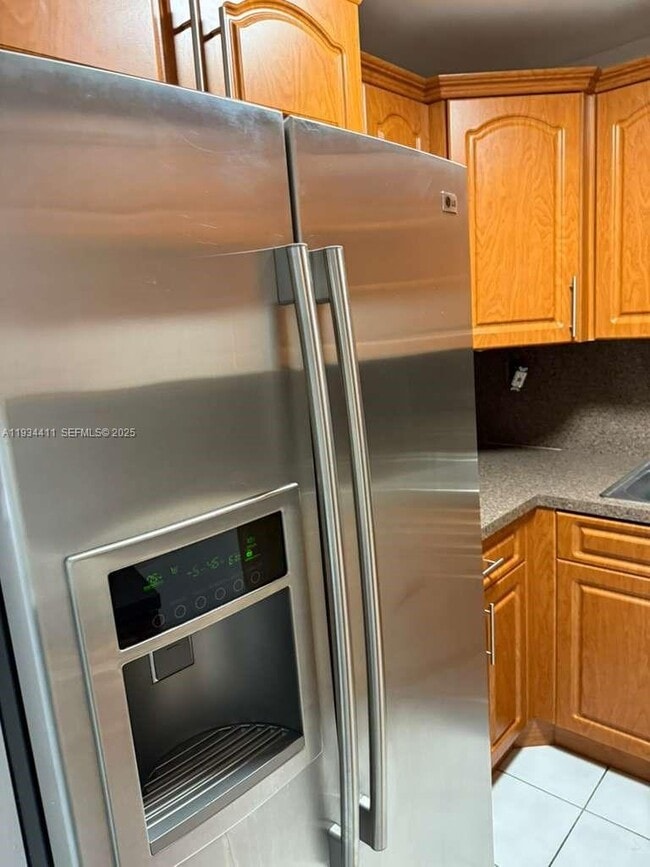 Building Photo - 505 NW 72nd Ave