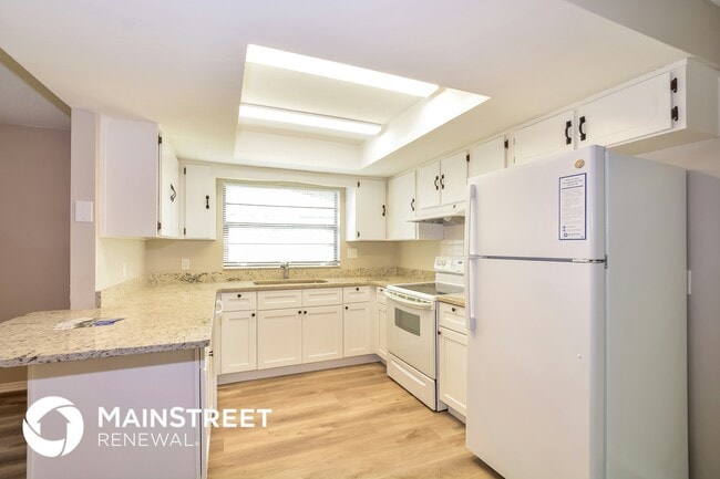 Building Photo - 980 Butia St
