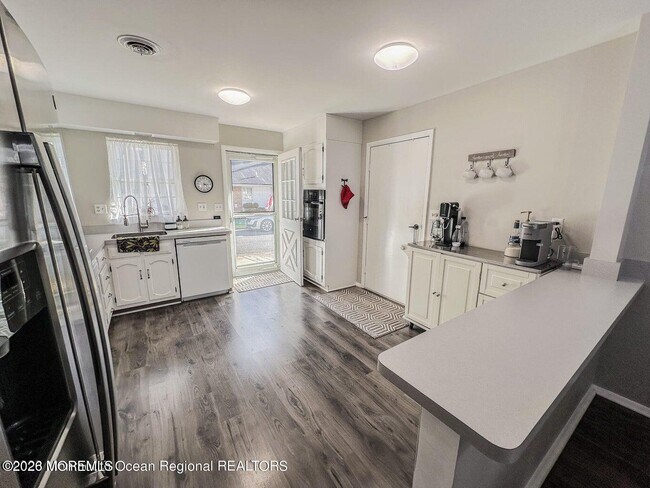 Building Photo - 27C Cambridge Cir