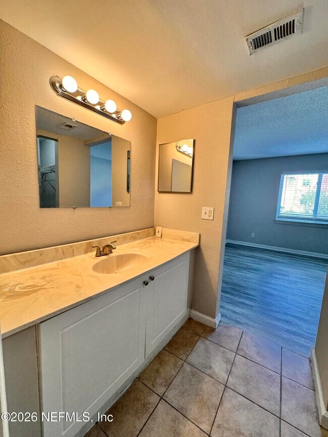 Building Photo - 3916 Corrida Ct