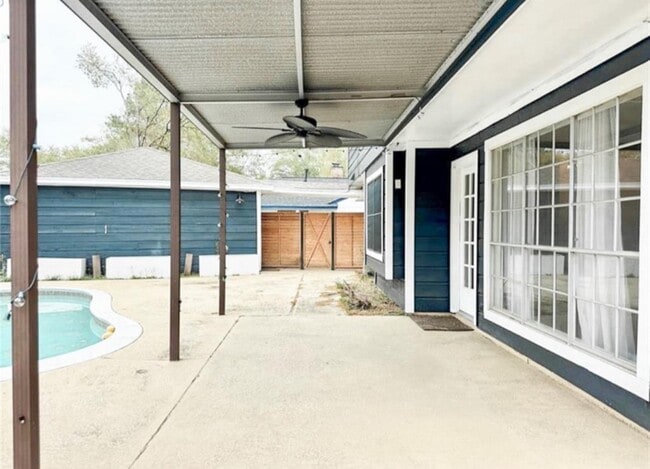 Building Photo - 20211 Salzburg Ln