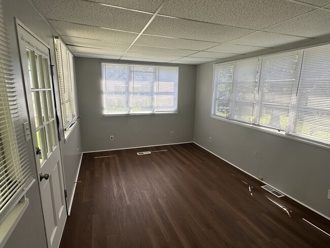Building Photo - 10110 Tappan Dr