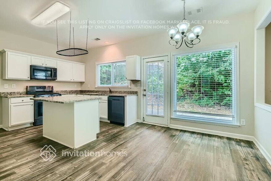 Building Photo - 3431 Spindletop Way NW