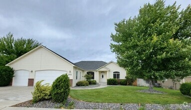 Building Photo - South Richland Rambler for Rent