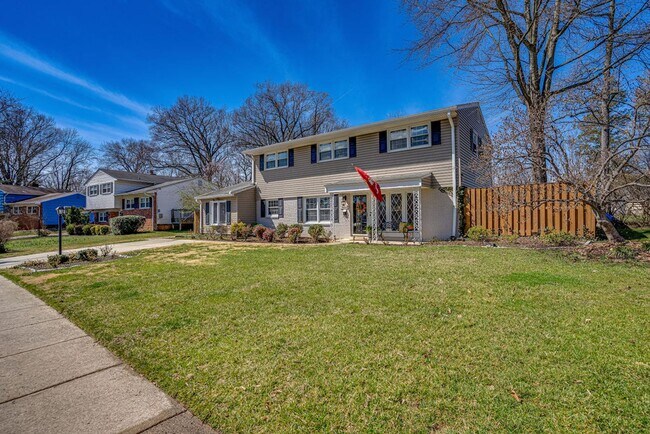 Primary Photo - Gorgeous single-family home close to Belvo...