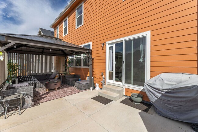 Building Photo - Price Reduction!!! Plus limited Time Offer...