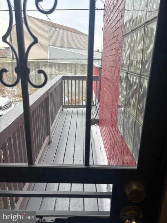 Building Photo - 6714 Woolston Ave