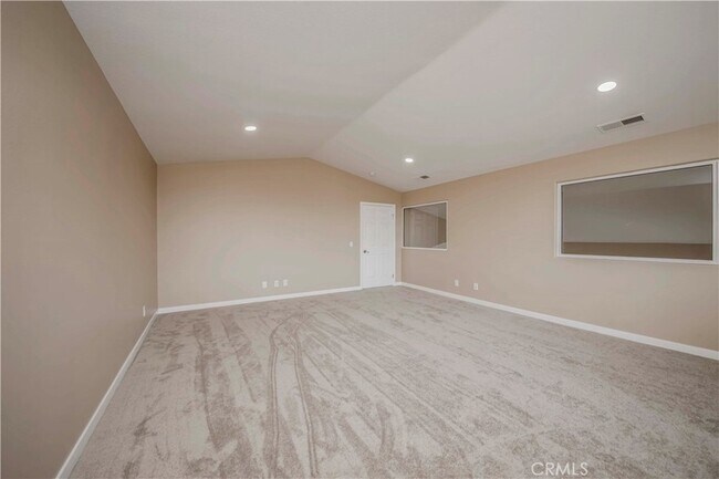 Building Photo - 5338 Chariton Ave