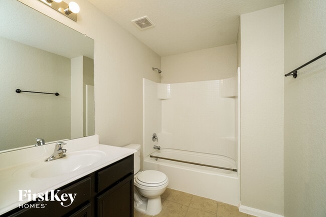 Building Photo - 3442 Glacier Lake