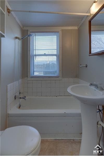 Building Photo - 856 S Millwood Ave
