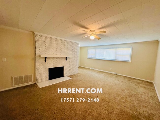 Building Photo - Beautiful 3 Bedroom 2.5 Bathroom Ranch Style Home located in the Northside area of Norfolk!