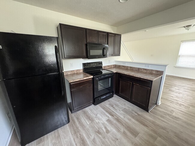 Building Photo - 985 Shenandoah Way