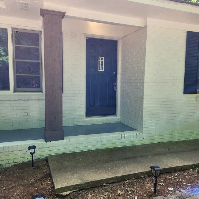 Building Photo - 6218 Stewart Rd