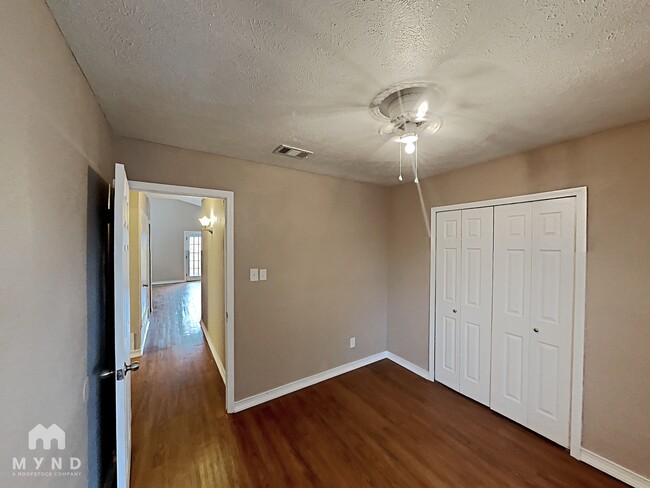Building Photo - 6702 Fire Hill Dr
