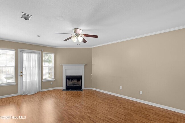 Building Photo - 113 Brittany Way