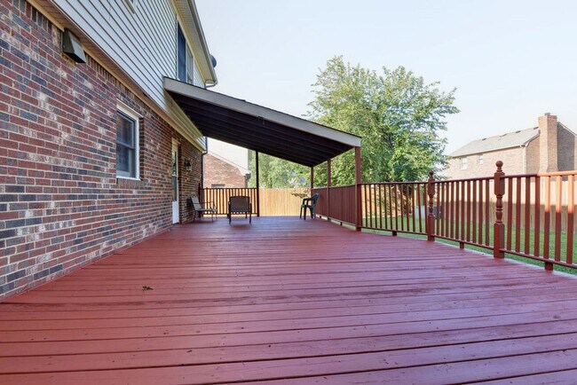 Building Photo - Spacious single family home in Westview Lakes.