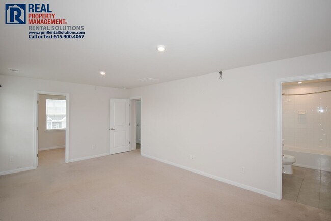 Building Photo - Gorgeous home in Three Rivers Community! N...