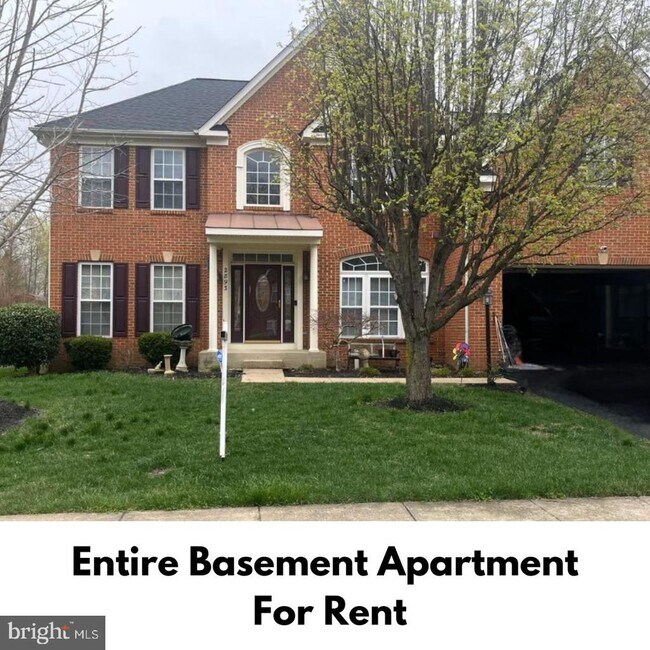 Building Photo - 2893 Myrtlewood Dr