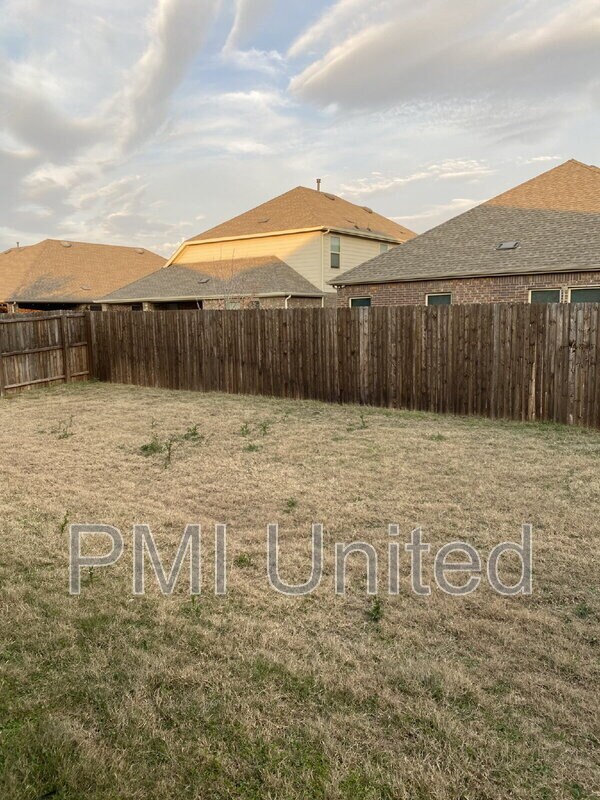 Building Photo - 2920 Brady Starr Dr