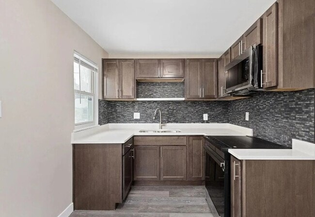 Building Photo - The Hass House | Comfortable South Bend Getaway