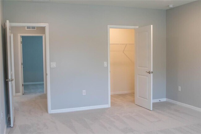 Building Photo - 8004 Praise Dr