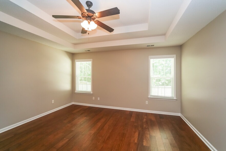 Building Photo - 7333 Green Ash Dr