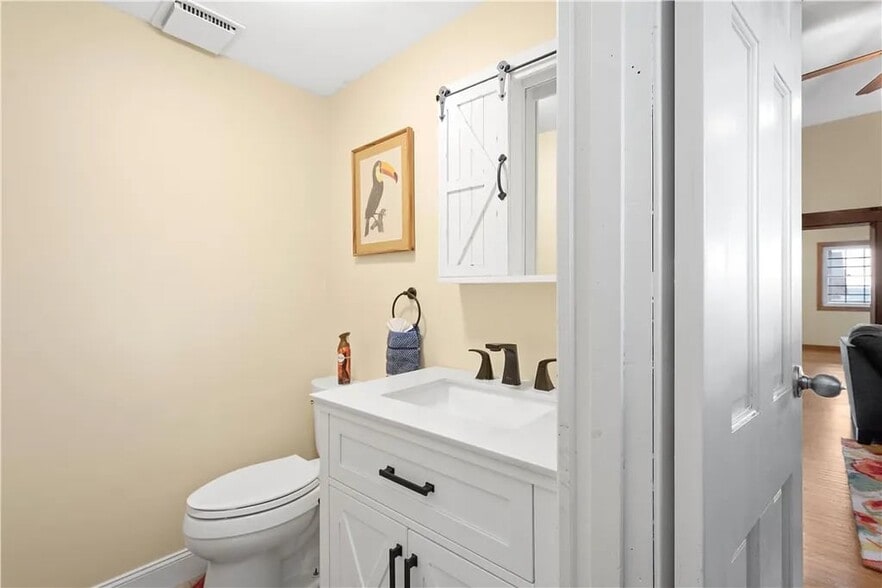 Building Photo - 310 Marsonia St