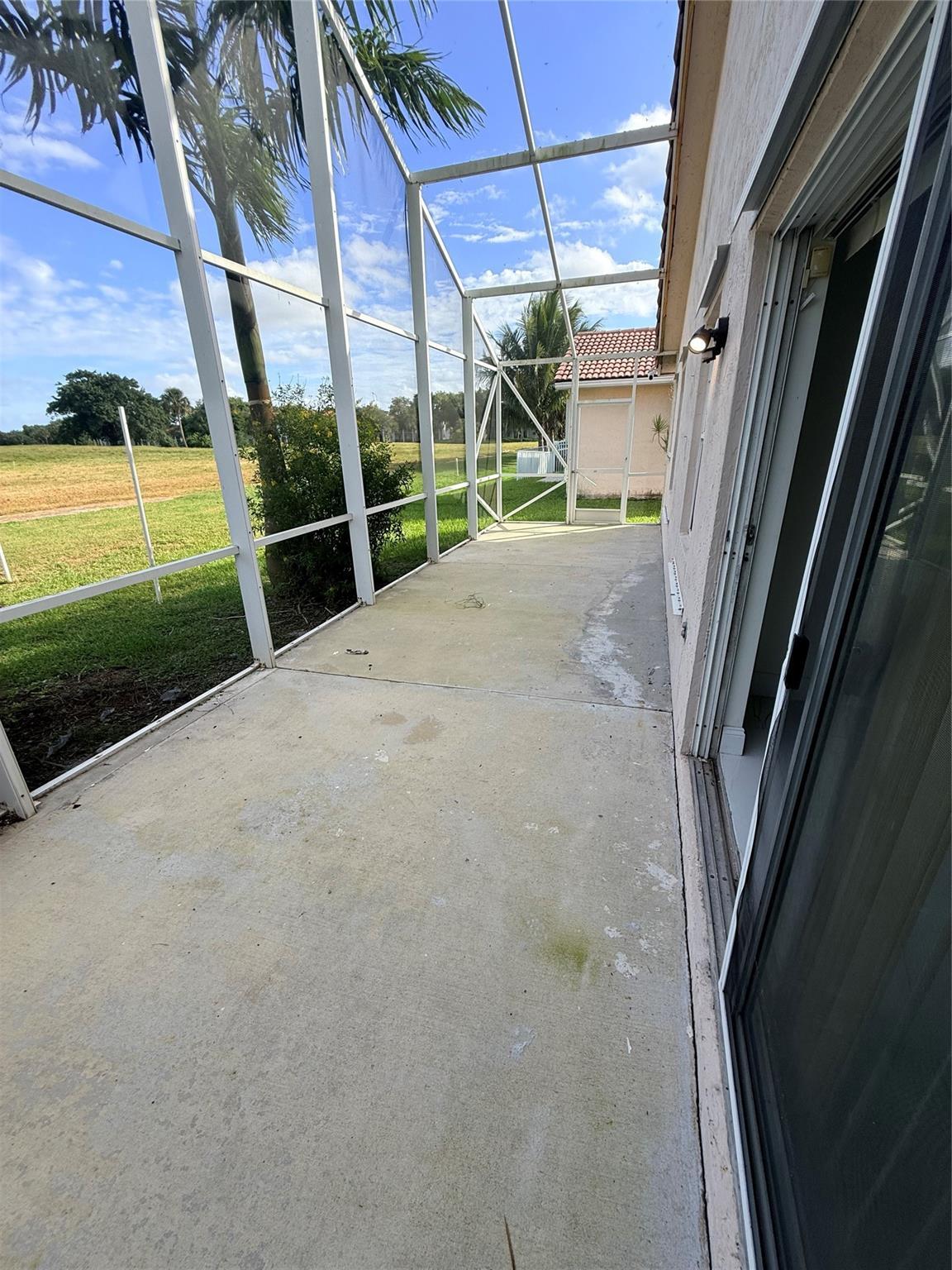 Building Photo - 3380 NW 78th Ave