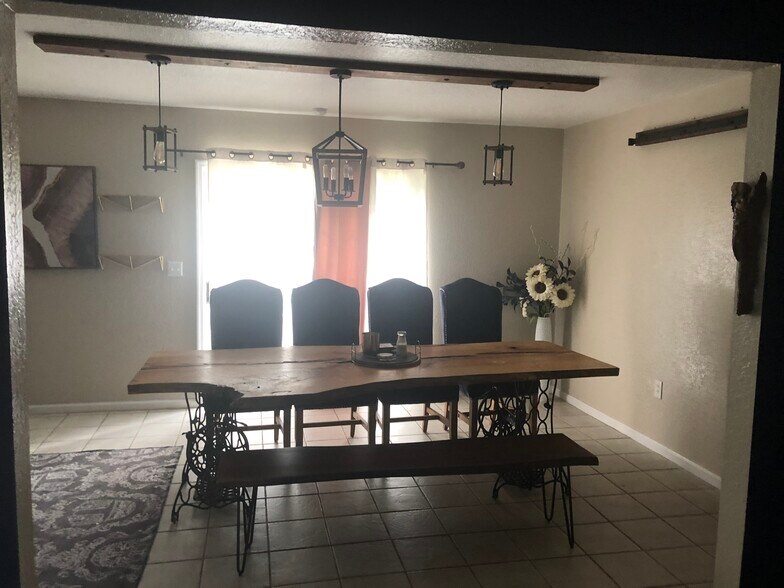 Building Photo - 230 E Story Rd