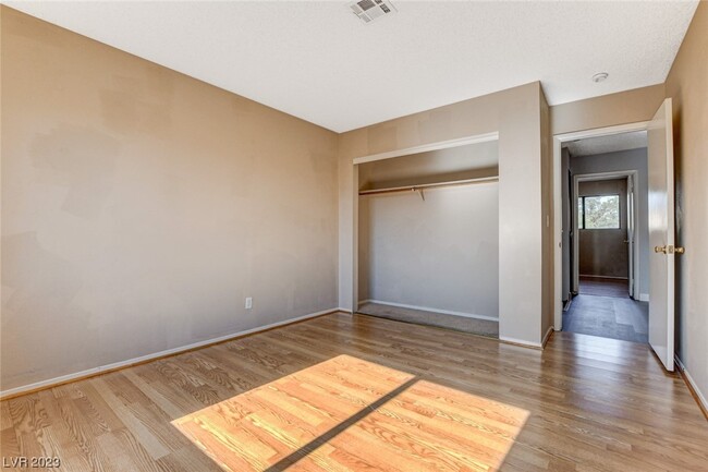 Building Photo - 3928 N Cobble Creek Ct