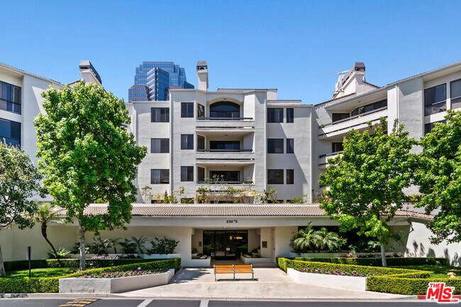 Building Photo - 2131 Century Park Ln