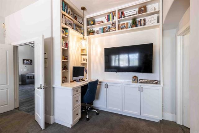 Building Photo - 15263 Presilla Dr