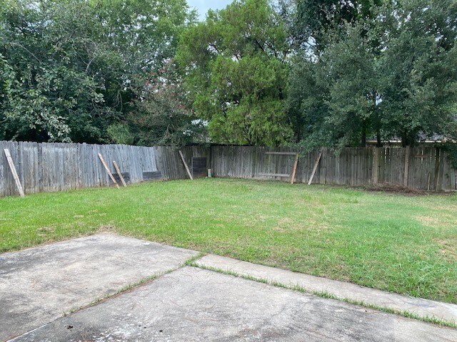 Building Photo - 11610 Pine Knoll