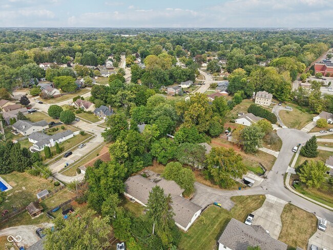 Building Photo - 521 Thornberry Dr