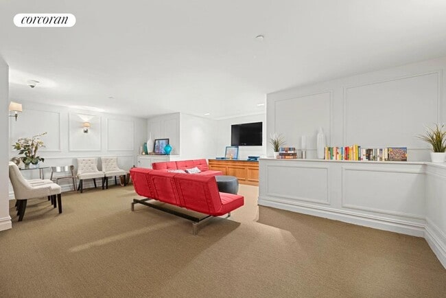 Building Photo - 220 W 148th St