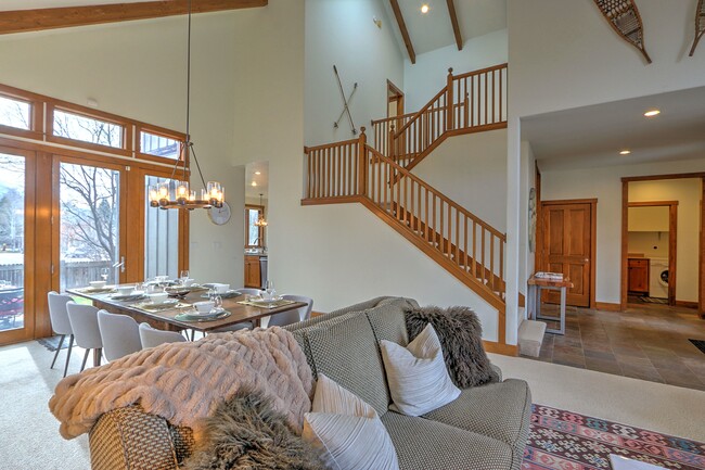 Building Photo - 408 Settlement Ln