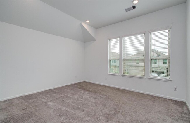 Building Photo - 4138 Balboa Dr