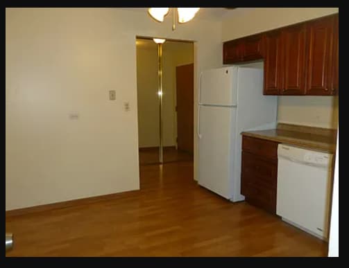 Building Photo - 8801 W Golf Rd