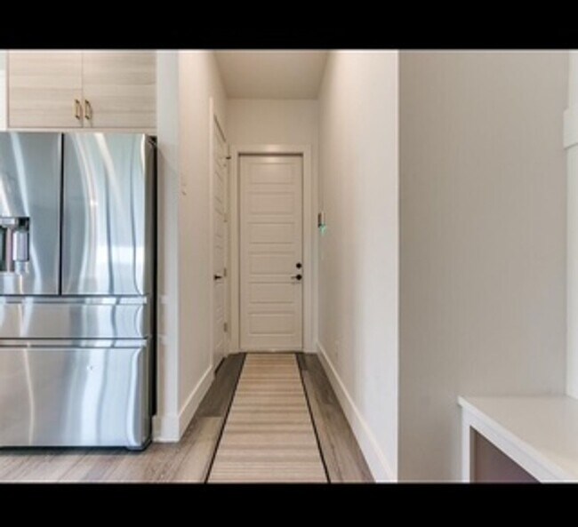 Building Photo - Gated Community - Beautiful, Spacious Home...