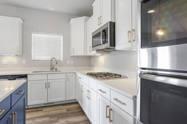 Building Photo - 8560 Dry Needle Place