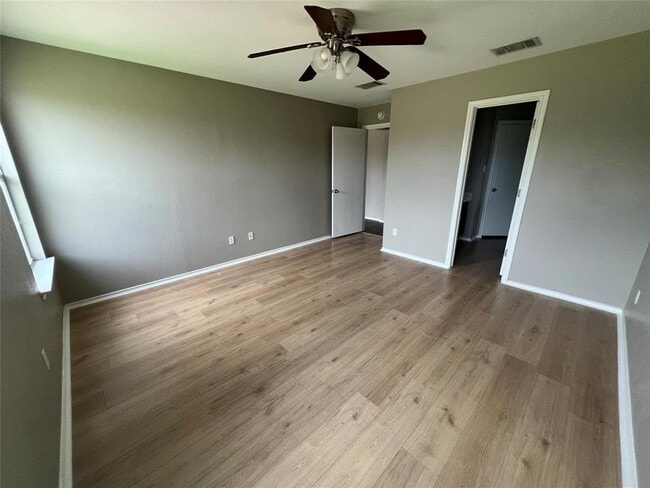 Building Photo - 12817 Chime Dr