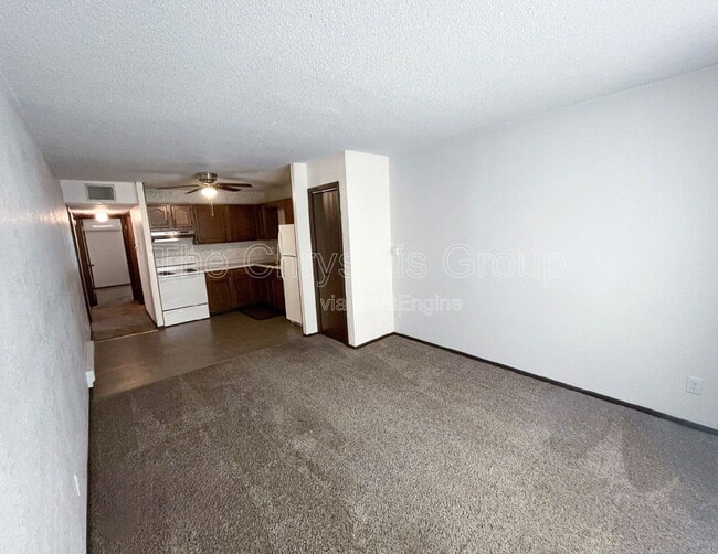 Building Photo - 2-3 3 Michael St