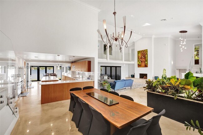 Building Photo - 13724 SW 92nd Ct