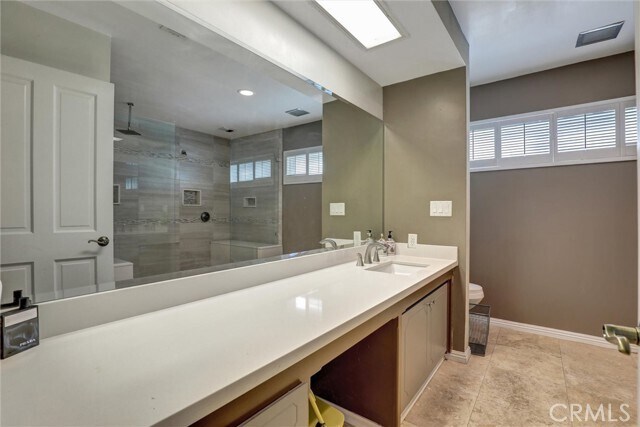 Building Photo - 5625 Vía Junipero Serra