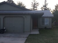 Building Photo - 2022-2022 SW 22nd St