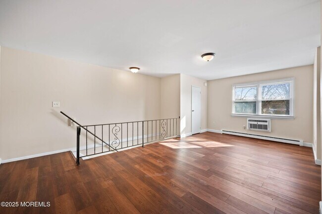 Building Photo - 175 Buckelew Ave